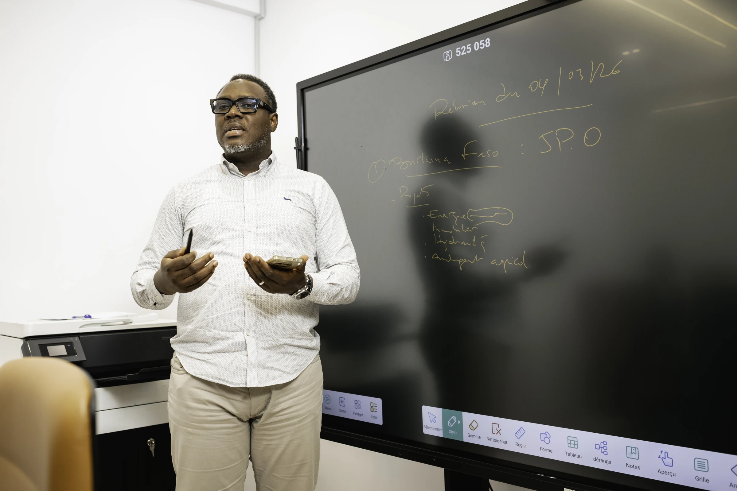 Présentation sur tableau interactif chez Celium Group